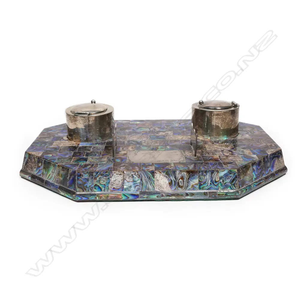 An Ataahua (Beatson of Blenheim) paua and silver inkstand, Image 1++